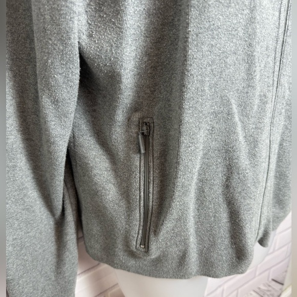 EDDIE BAUER women Classic Gray Zip-Up Sweater/size LP - Picture 5 of 10